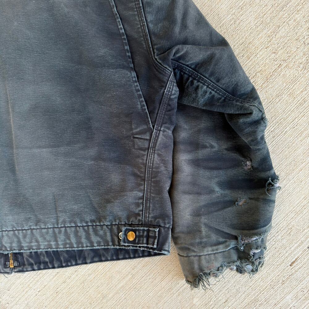 Carhartt faded black detroit work wear jacket - Picture 9 of 9
